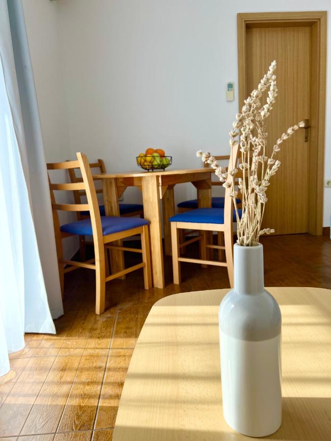 Vespera Apartments Bol Exteriör bild